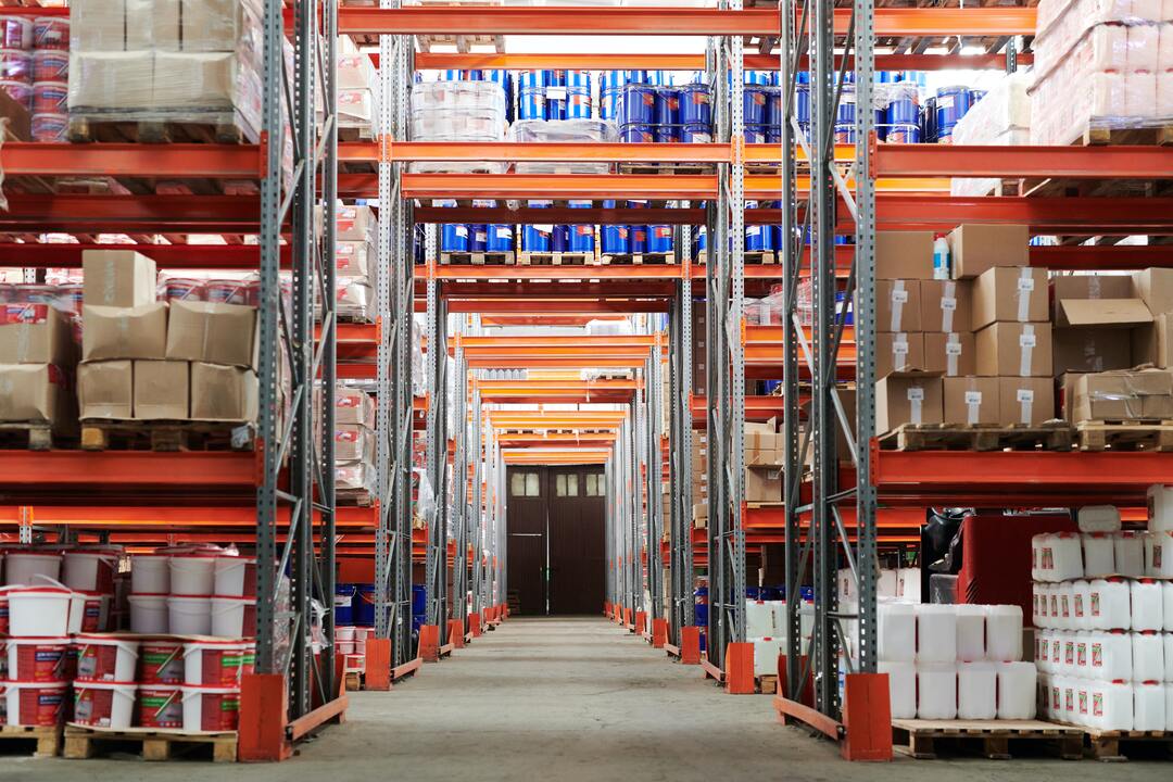 warehouse moving company