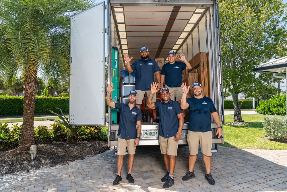 movers waving